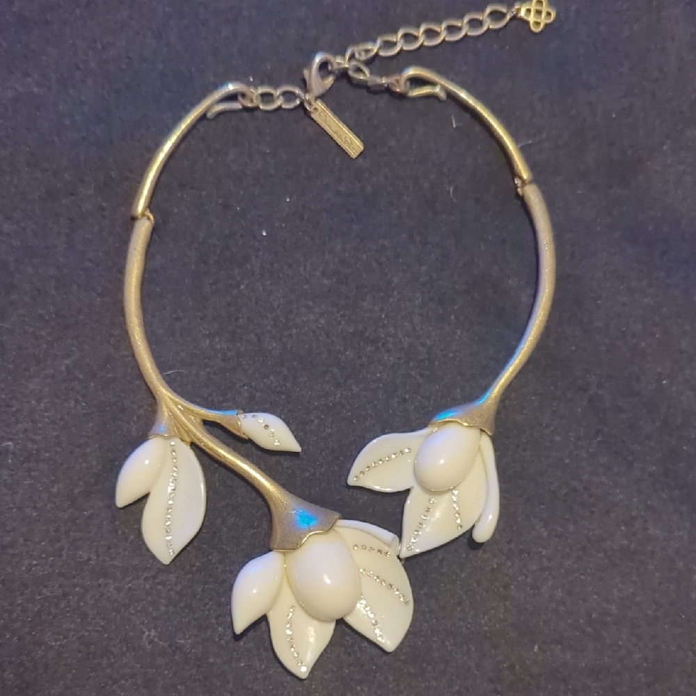 Oscar de la Renta Gold and Cream Floral Necklace
